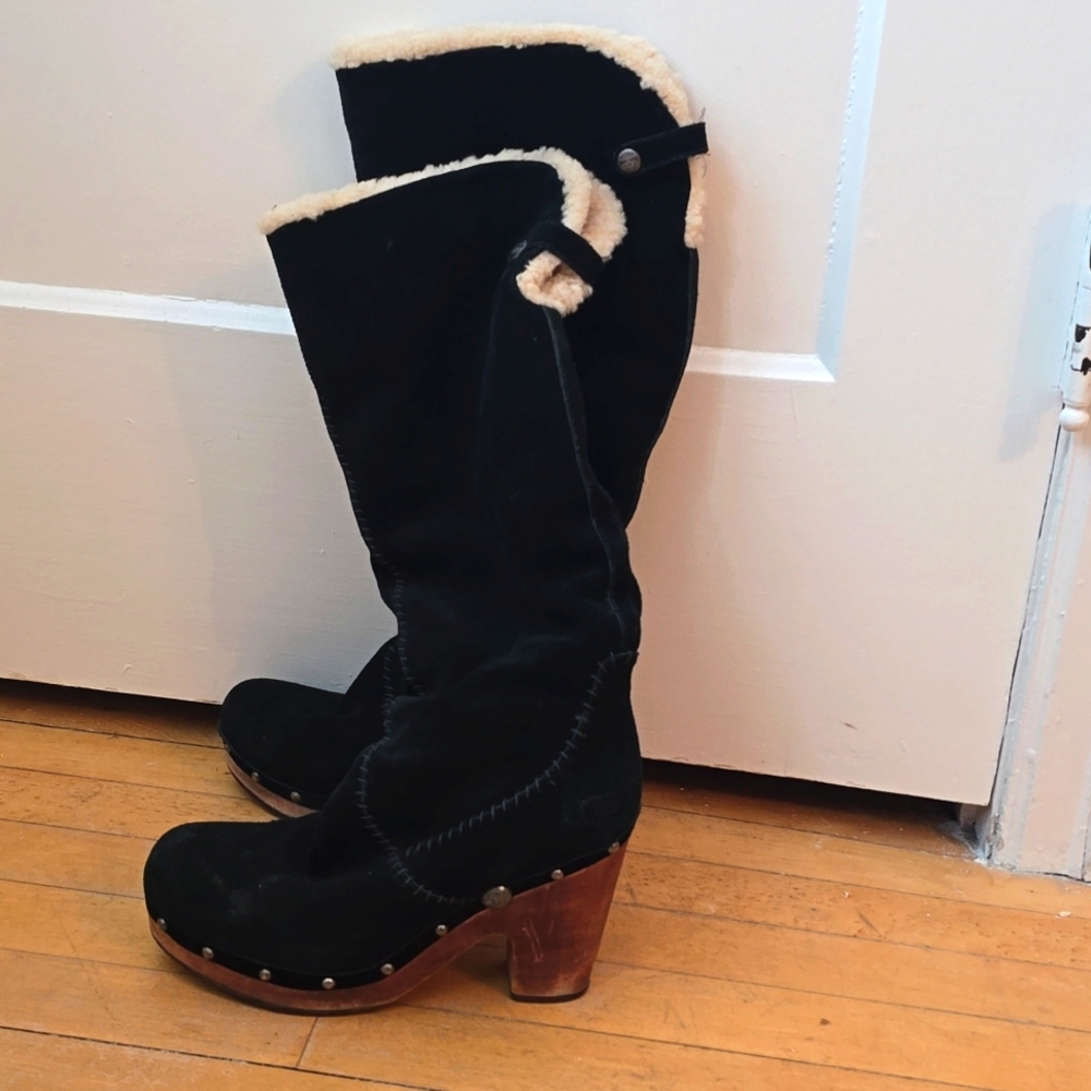 Rare UGG clog boots